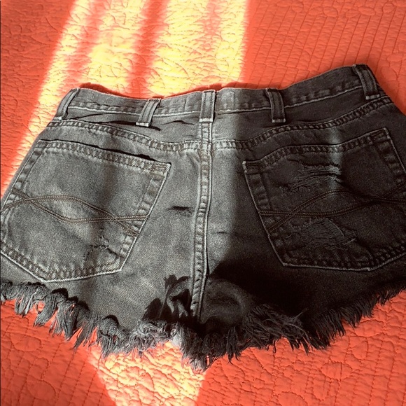 Booty shorts - Picture 2 of 5